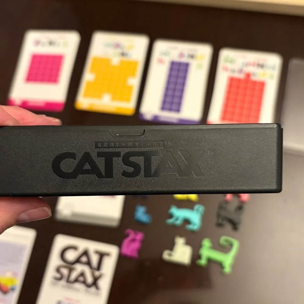 Brainwright CatStax The Purrfect‎ Puzzle Logic Game 48 Challenges 12 Cats Travel